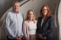 Schulleitung - Roberto Gardin - Schulleitung Regelbetrieb / Astrid Mitchell - Leitende Assistenz Schulführung / Heike Krauss - Schulleitung Sonderpädagogik (v.l.n.r.)